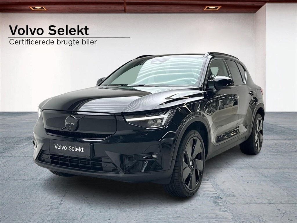 Volvo EX40 Black Edition