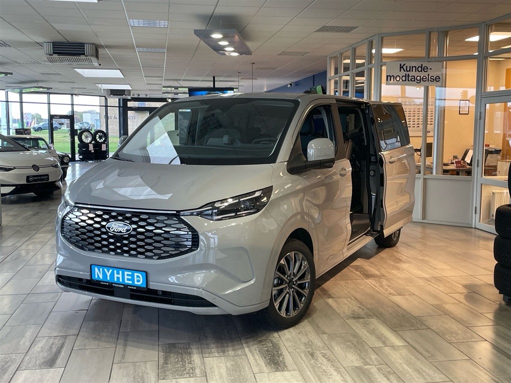 Ford E-Tourneo Custom Titanium X