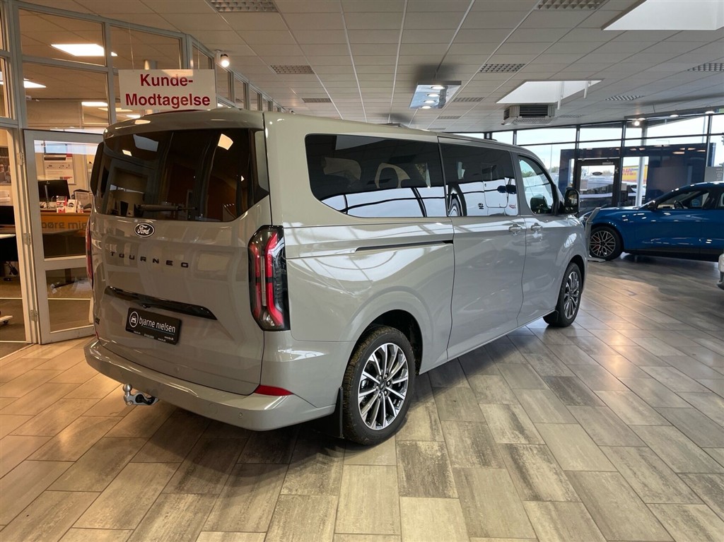 Ford E-Tourneo Custom Titanium X billede 4
