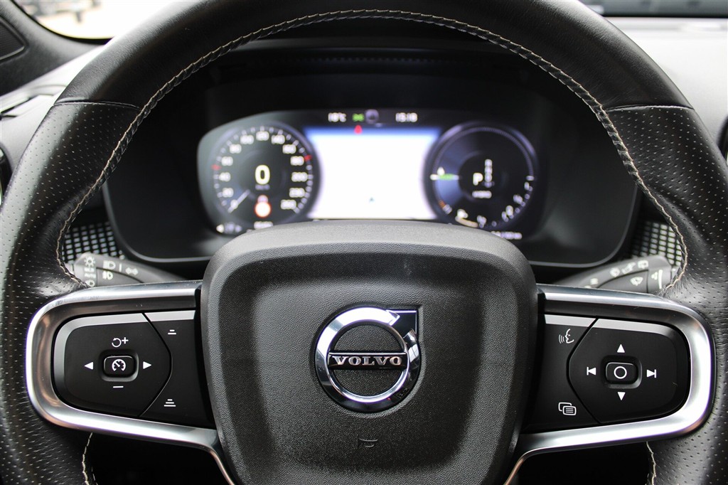 Volvo XC40 R-design billede 13