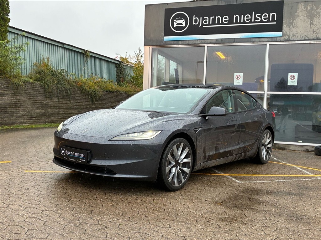 Tesla Model 3 Long Range