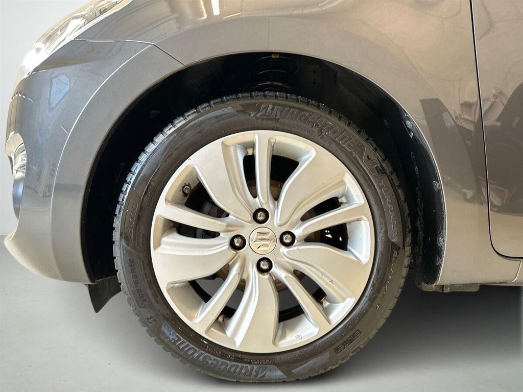 Suzuki Swift Action Star AEB billede 8