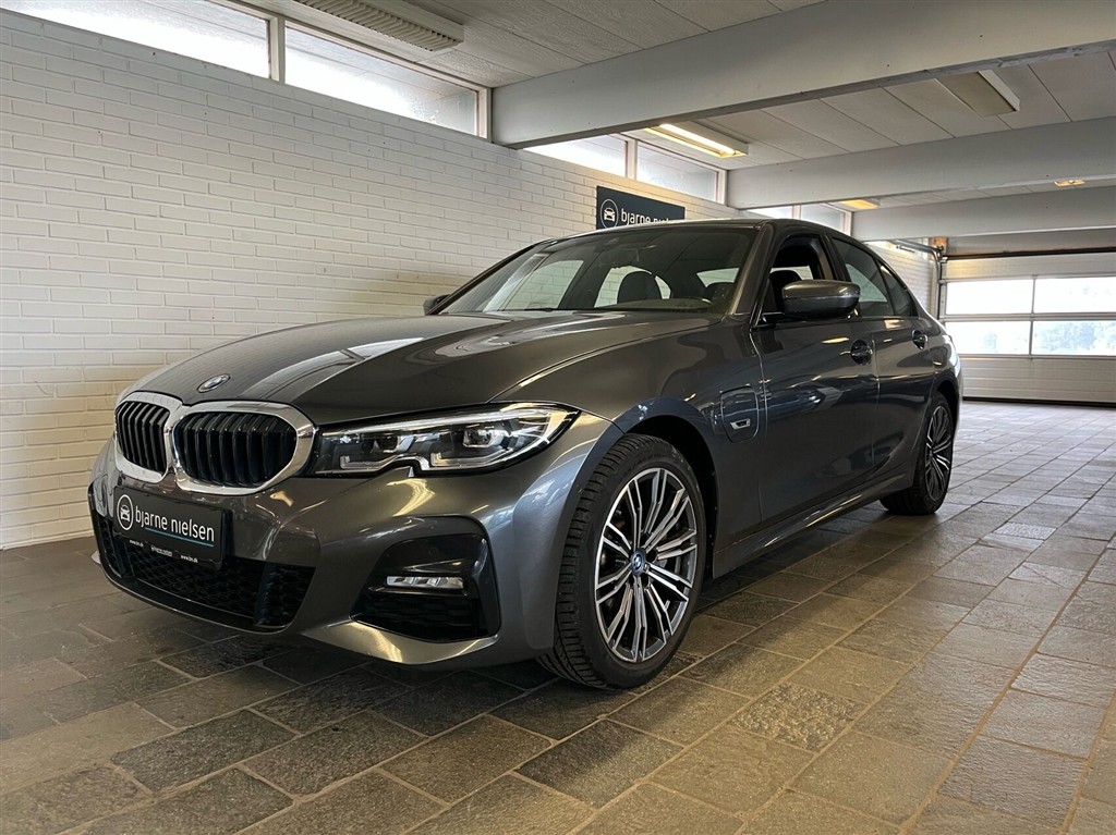 BMW 330e M-Sport
