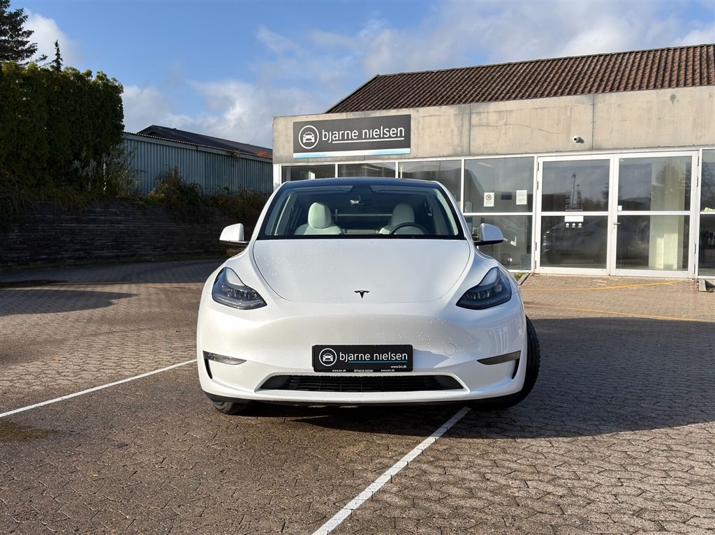 Tesla Model Y Performance billede 2