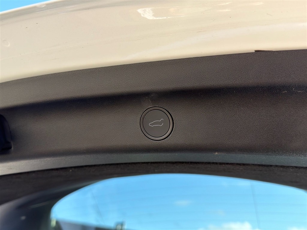 Tesla Model Y Performance billede 10