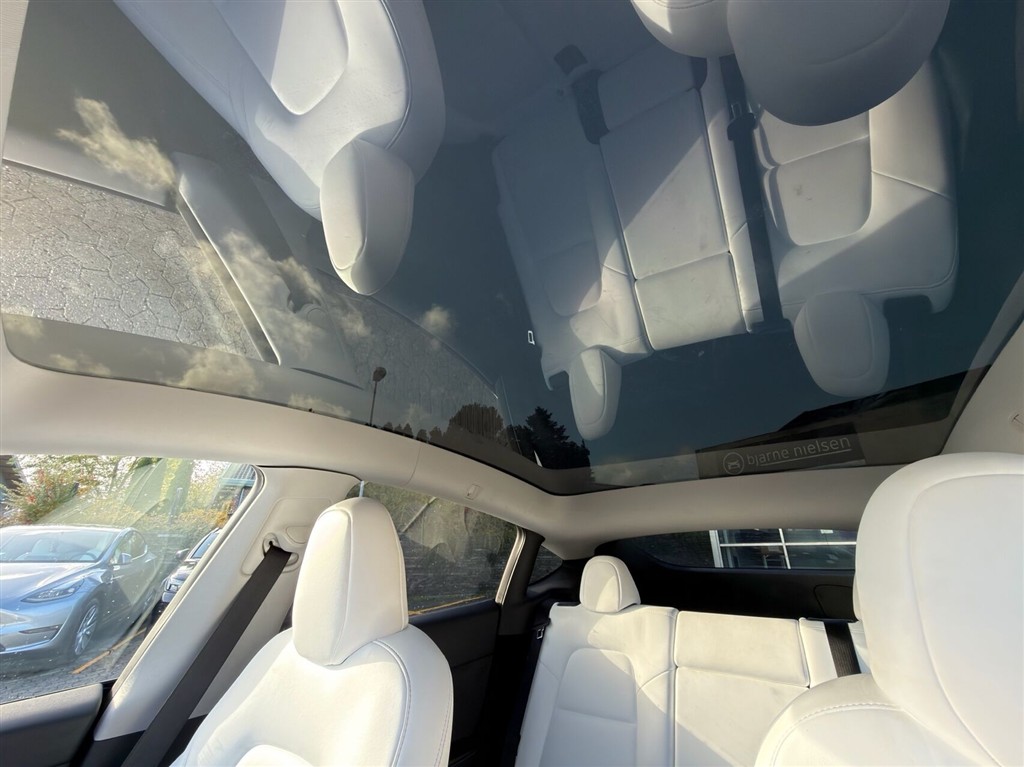 Tesla Model Y Performance billede 22