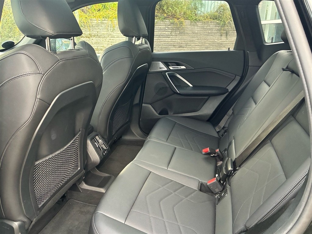 BMW iX1 Fully Charged billede 12