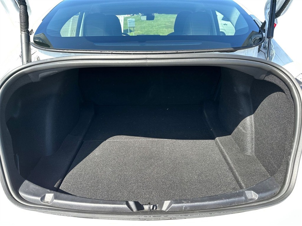 Tesla Model 3 Standard Range Plus billede 16
