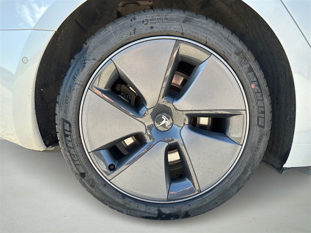 Tesla Model 3 Standard Range Plus billede 22