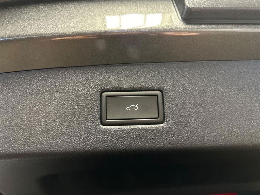 Ford Explorer UR Premium billede 19