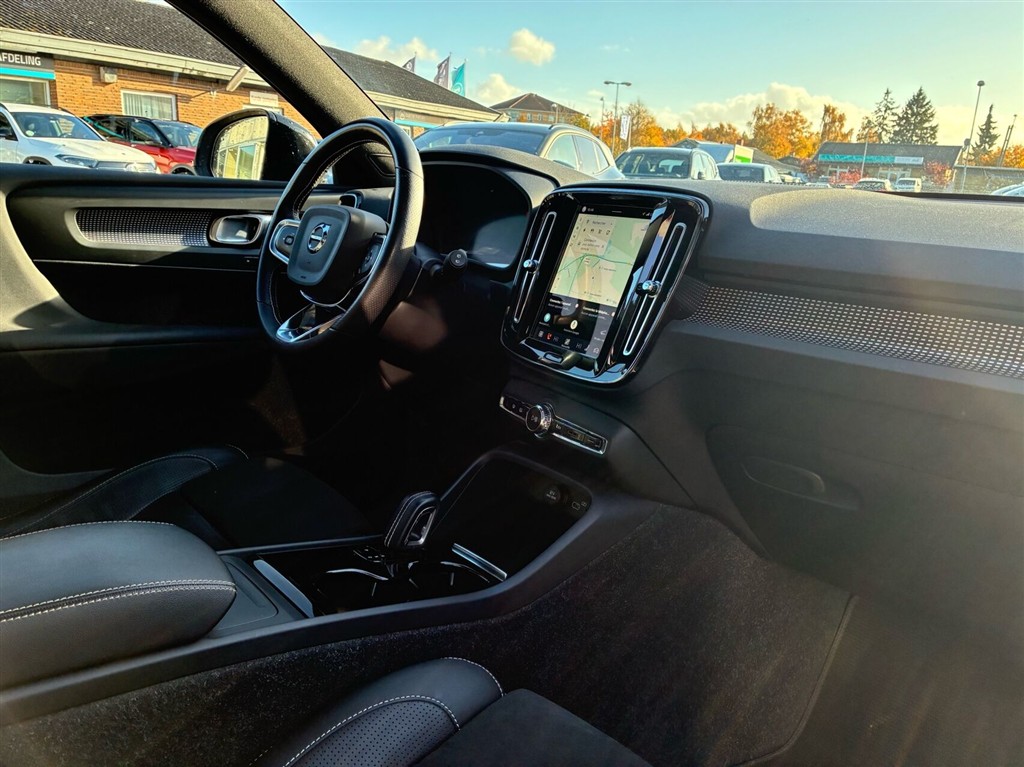 Volvo XC40 Plus billede 3