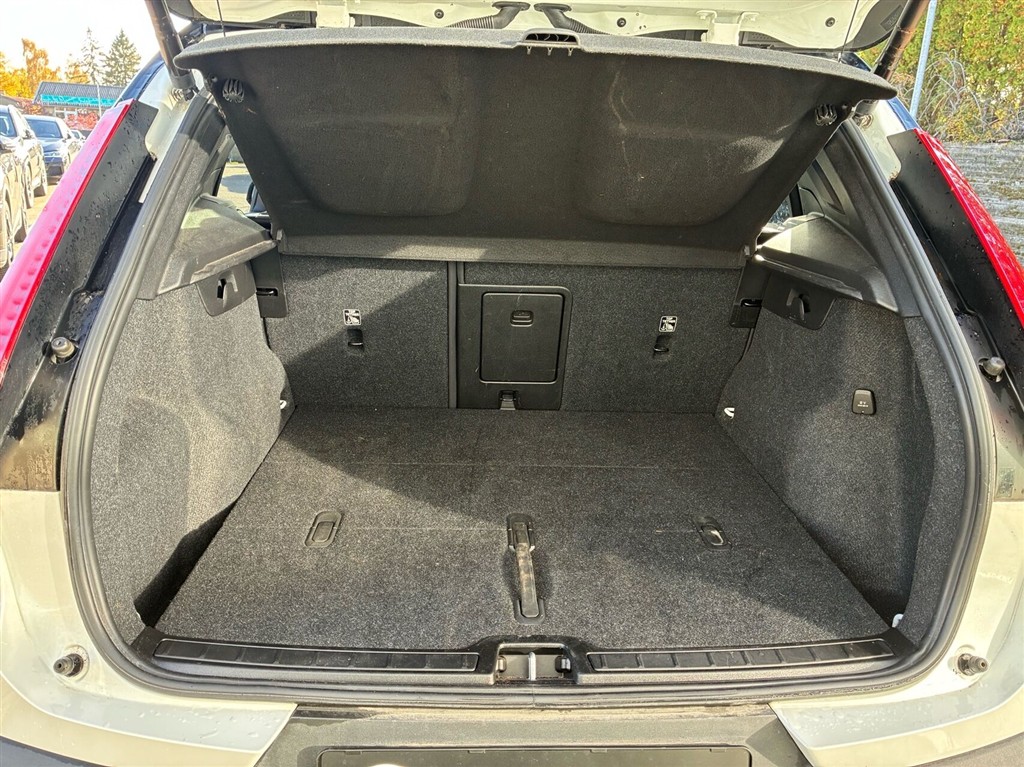 Volvo XC40 Plus billede 8