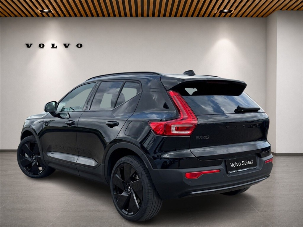 Volvo EX40 Black Edition billede 2