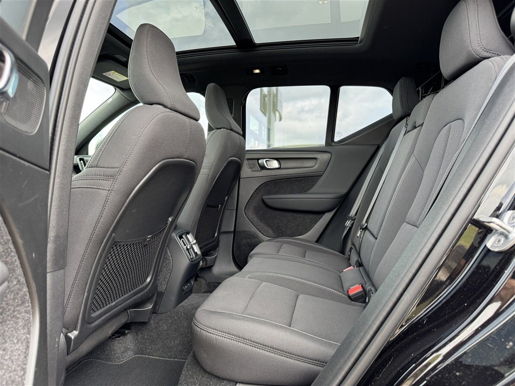 Volvo EX40 Black Edition billede 5
