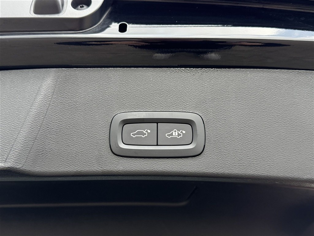 Volvo EX40 Black Edition billede 16